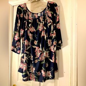Plus size flowy blouse